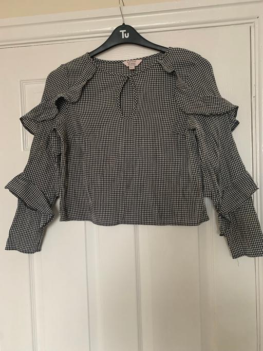 Buy & Sell Sunderland Sunderland - Photos for Ruffled crop top