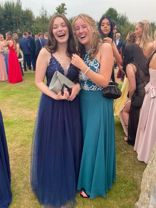 Buy & Sell Houghton Cumberland - Photos for Navy prom dress