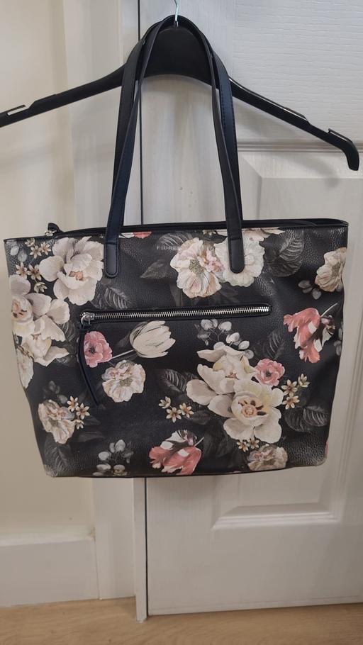 Buy & Sell Dagenham Barking and Dagenham - Photos for Ladies Bag