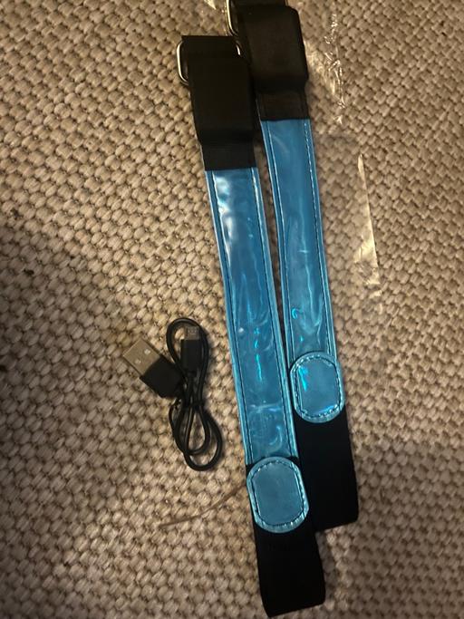 Buy & Sell Wednesfield Wolverhampton - Photos for Two new light up usb safety collar