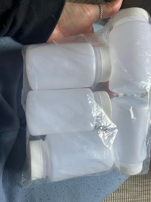 Buy & Sell Wednesfield Wolverhampton - Photos for 5 new bottles