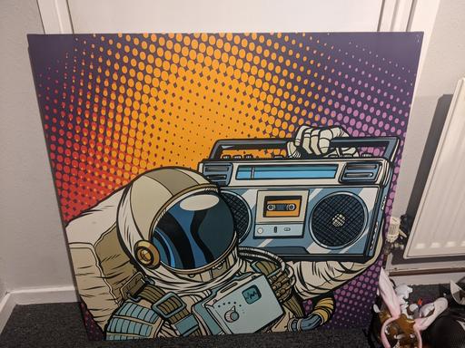 Buy & Sell Redditch Worcestershire - Photos for Retro pop art astronaut with boombox