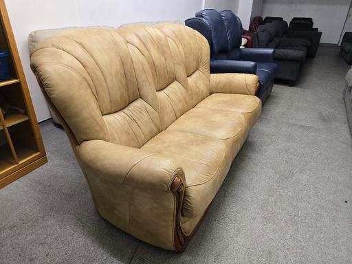 Buy & Sell Stirchley Telford and Wrekin - Photos for tan bardi Italian 3seater sofa