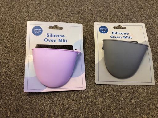 Buy & Sell Rainstorth Rotherham - Photos for Oven mitts x2