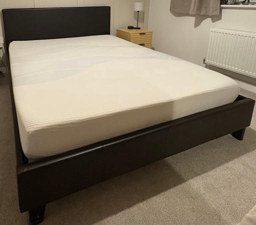 Buy & Sell Lyne Hill South Staffordshire - Photos for King size bed and mattress