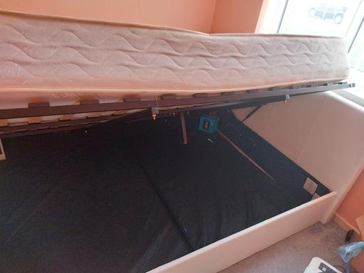 Buy & Sell Hillmorton Rugby - Photos for Double Ottoman Bed with Mattress - 4ft