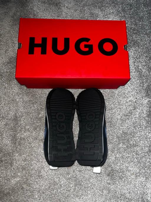 Buy & Sell Giffnock East Renfrewshire - Photos for Hugo boss trainers