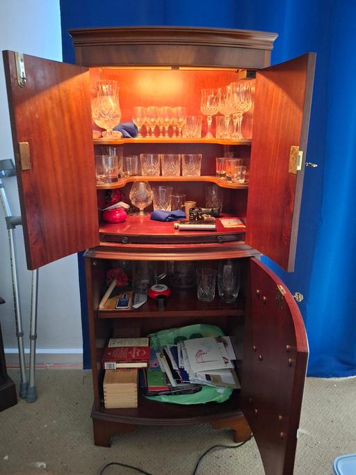 Buy & Sell North End North Somerset - Photos for Drinks cabinet