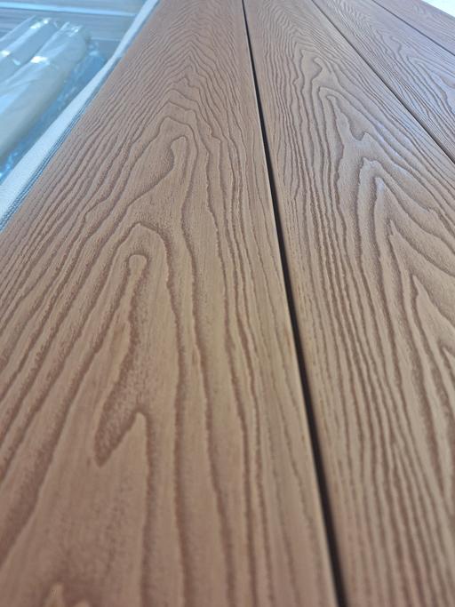 Buy & Sell Cranfield Bedford - Photos for Brown composite decking board