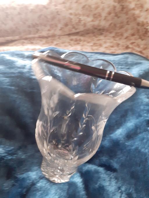 Buy & Sell Tyseley Birmingham - Photos for large cascade Stuart's crystal fuschia vase