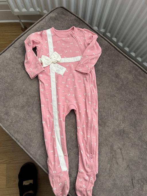 Buy & Sell New Eltham South East London - Photos for Baby girls sleep suit 12-18 months