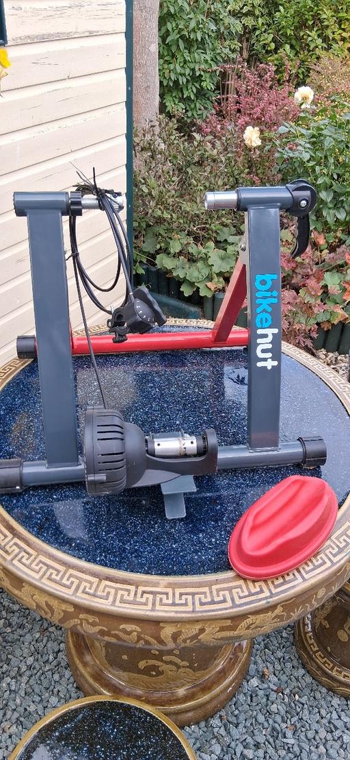 Buy & Sell Fordhouses Wolverhampton - Photos for BIKE HUT TURBO TRAINER