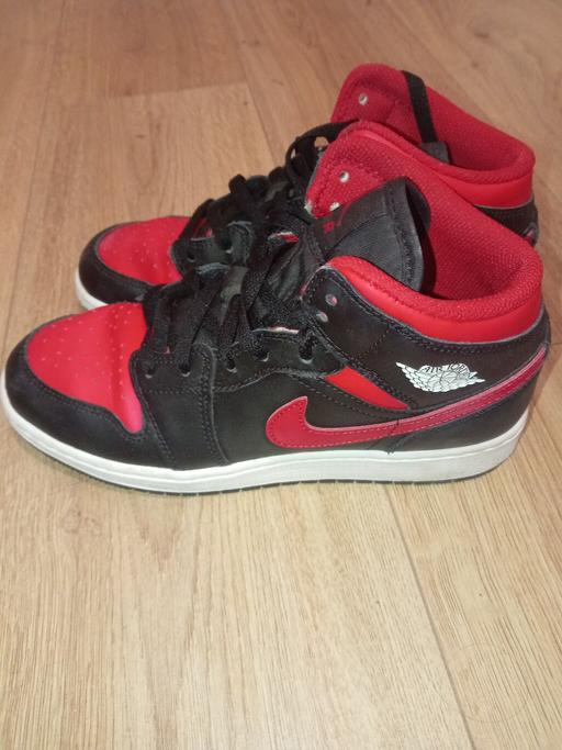 Buy & Sell Birmingham West Midlands - Photos for Jordan Trainers Size 5