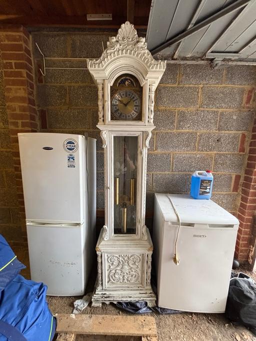 Buy & Sell Westcliff-on-Sea Southend-on-Sea - Photos for Grandfather Clock Missing Key-Needs Fixing