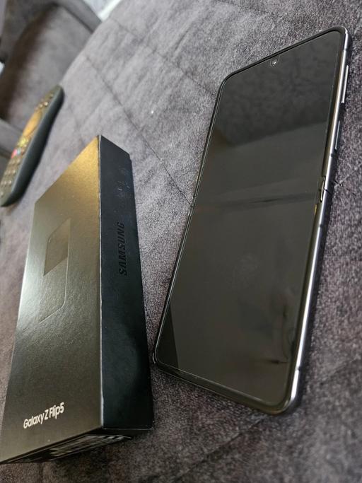 Buy & Sell Bartley Green Birmingham - Photos for Samsung Galaxy Z Flip5 5G 512GB - Graphite