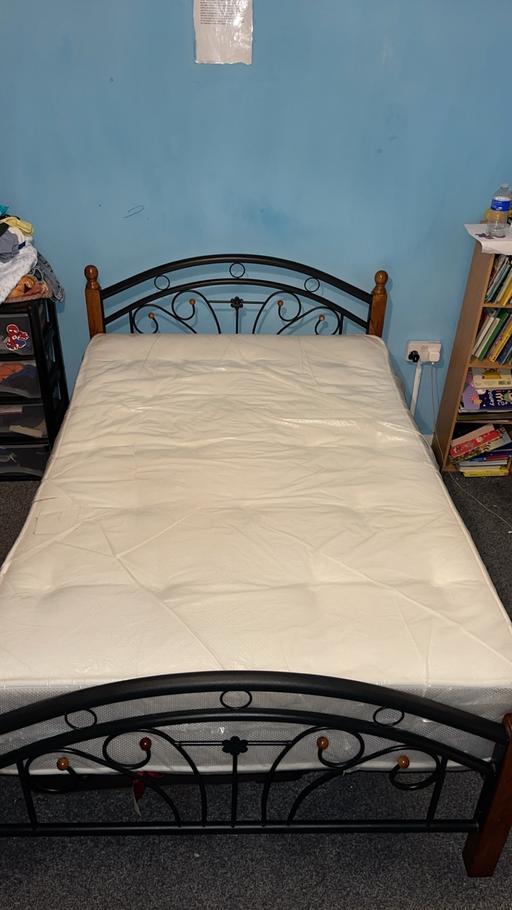 Buy & Sell Croydon Croydon - Photos for Small double bed