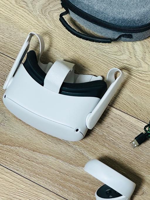 Buy & Sell Lye Dudley - Photos for Meta Oculus Quest 2 - 128GB - Case
