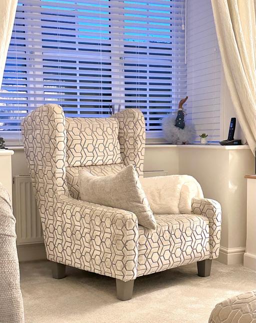 Buy & Sell Wingerworth North East Derbyshire - Photos for Alexander James designed Accent chair