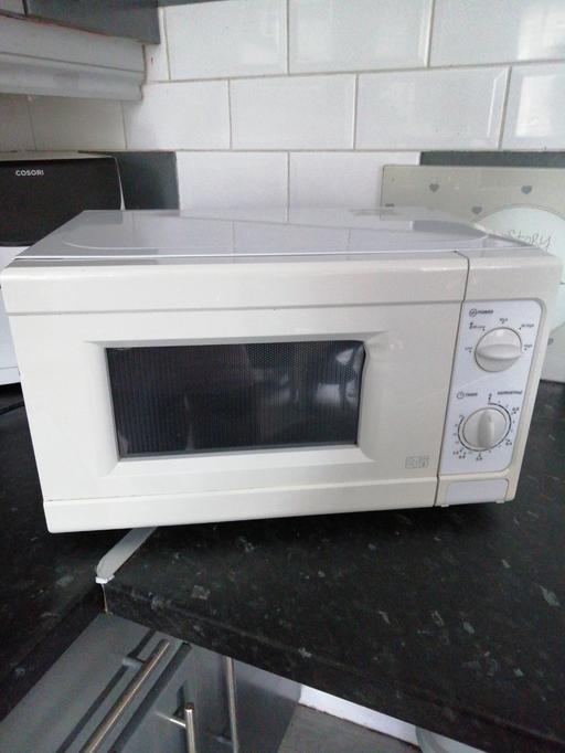 Buy & Sell Wednesfield Wolverhampton - Photos for Microwave paint pealing, chip in glass plate