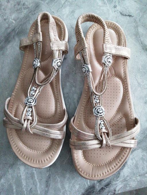 Buy & Sell Wednesfield Wolverhampton - Photos for ladies size *8*