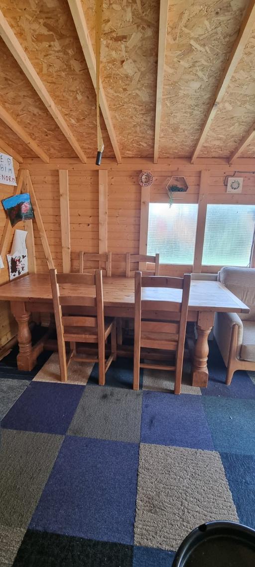Buy & Sell Becontree East London - Photos for Table with chairs