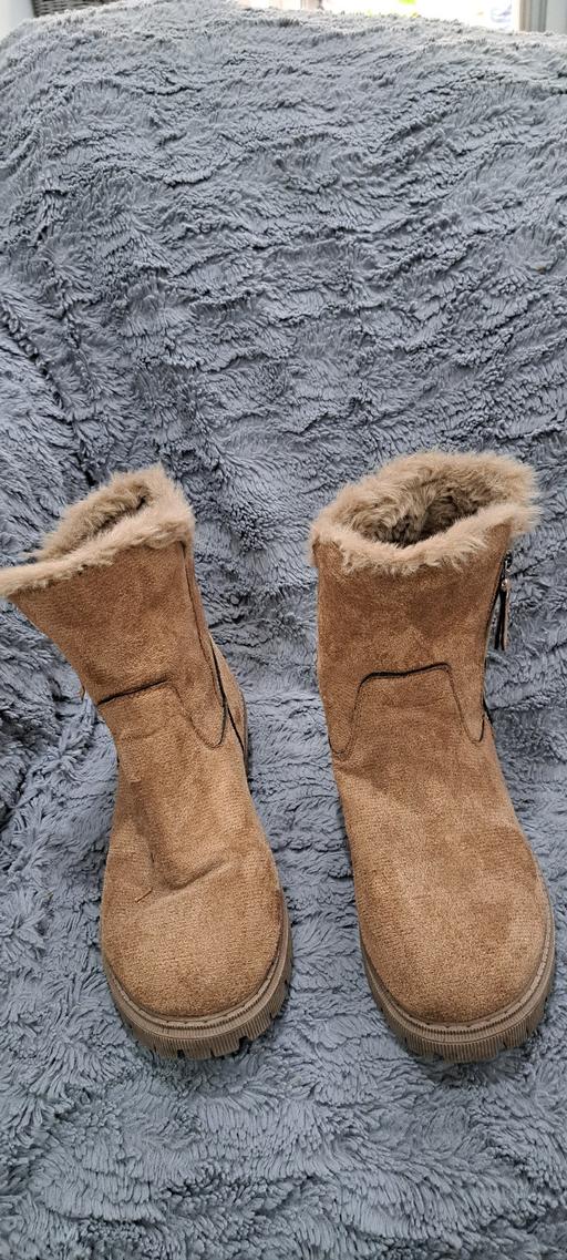 Buy & Sell Four Oaks Birmingham - Photos for Boots EU 39.5