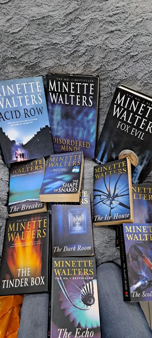 Buy & Sell Sutton Coldfield Birmingham - Photos for Minette Walters