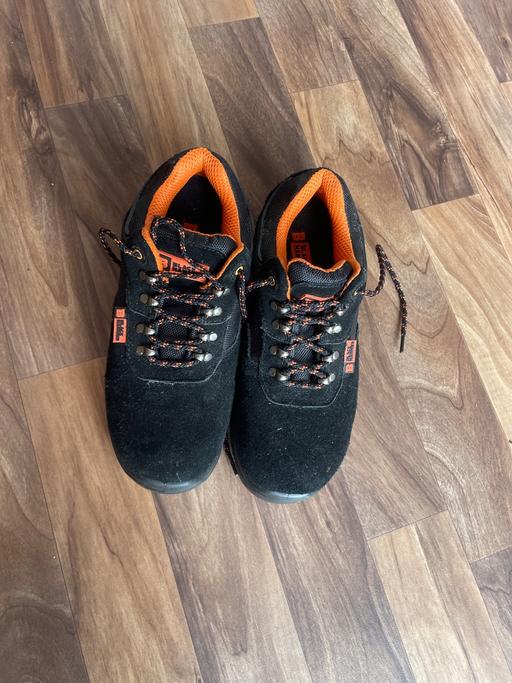 Buy & Sell Walsall Wood Walsall - Photos for New walking boots size 6