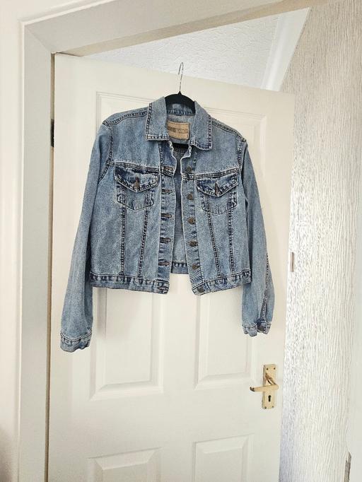 Buy & Sell Newton Doncaster - Photos for Denim jacket, size 12/14.