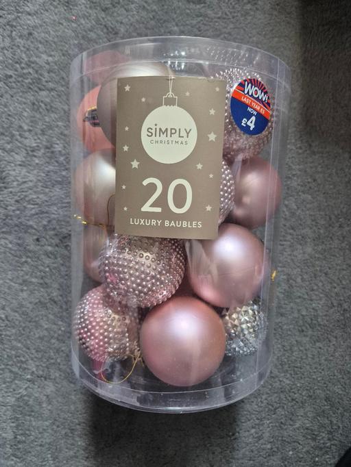 Buy & Sell Crumpsall Manchester - Photos for new Xmas 20pk Baubles Pink
