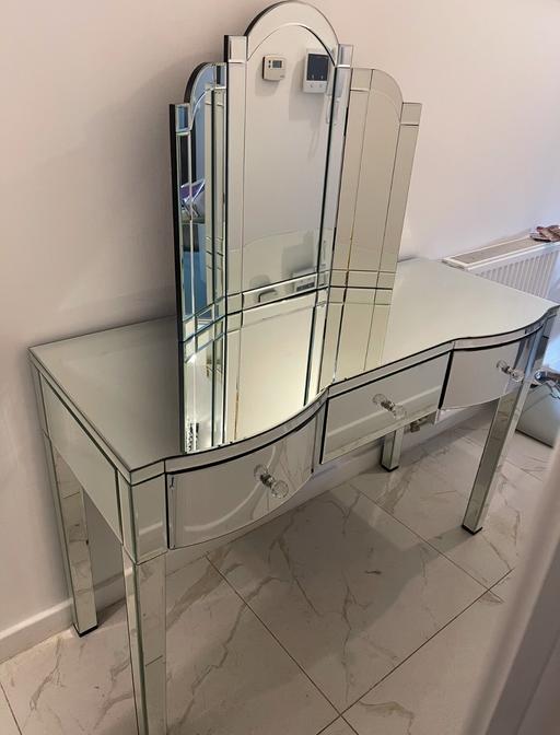 Buy & Sell Edgware Barnet - Photos for Argos Dressing Table Set