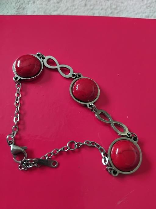 Buy & Sell Kemsley Swale - Photos for red braclet