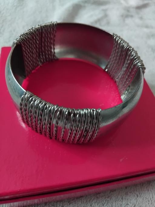 Buy & Sell Milton Regis Swale - Photos for silver braclet