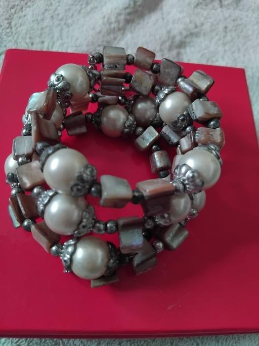 Buy & Sell Milton Regis Swale - Photos for pearl heavy braclet