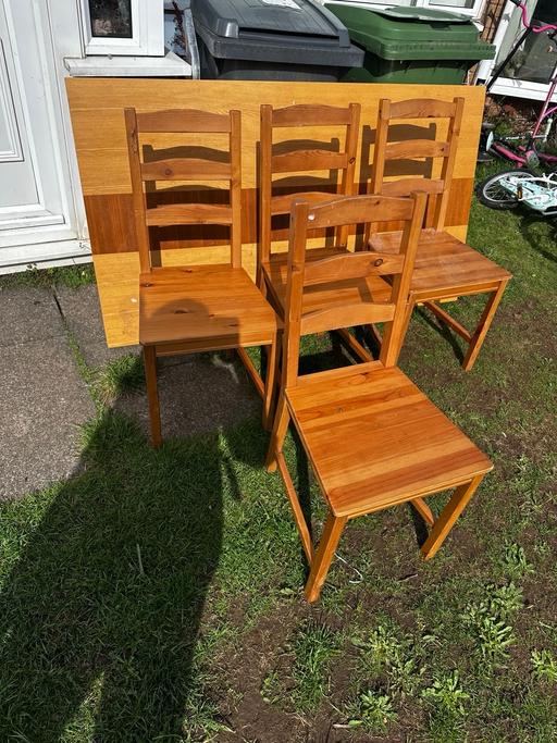 Buy & Sell Merry Hill Wolverhampton - Photos for Free. Dining table with 4 chairs