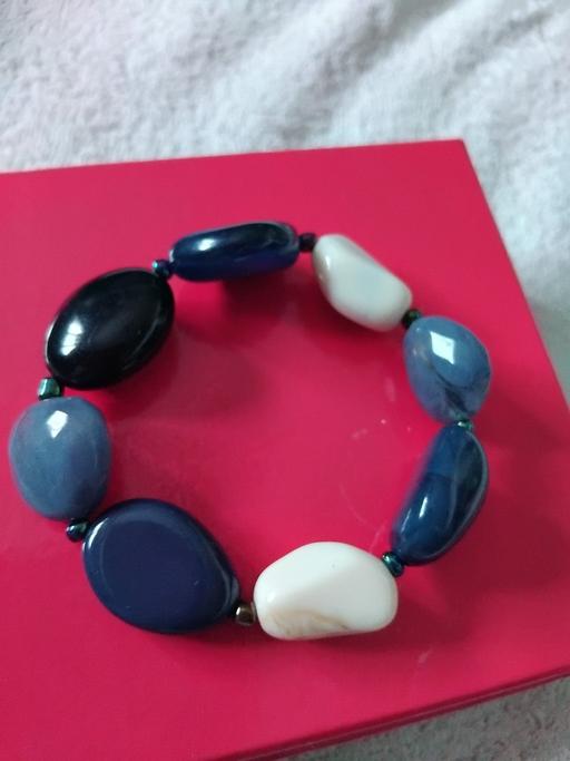 Buy & Sell Milton Regis Swale - Photos for blue bead bracelet