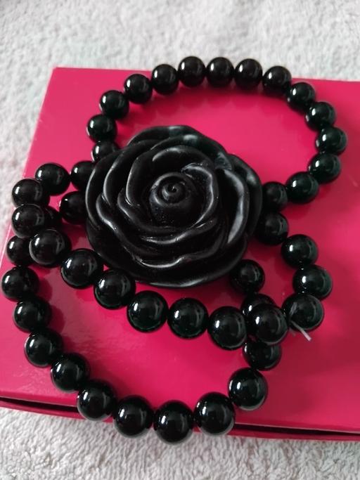 Buy & Sell Milton Regis Swale - Photos for flower braclet