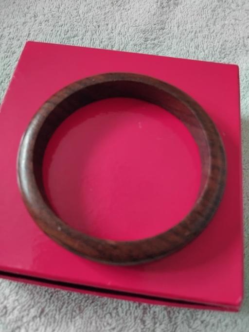 Buy & Sell Milton Regis Swale - Photos for brown wood bracelet
