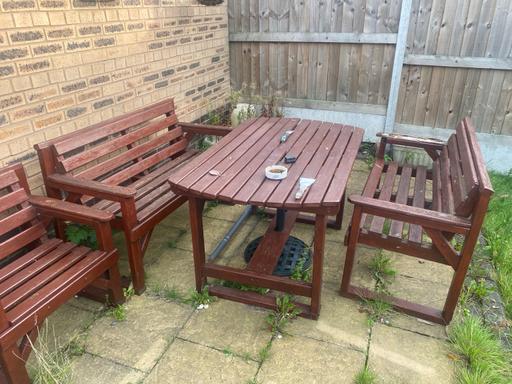 Buy & Sell Tamworth Staffordshire - Photos for Table and chairs