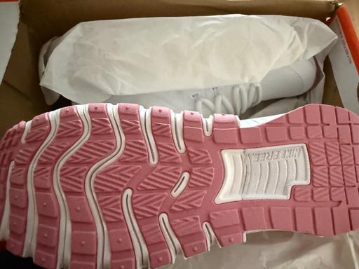 Buy & Sell Stockbridge Village Knowsley - Photos for Nike women’s trainers - size 6