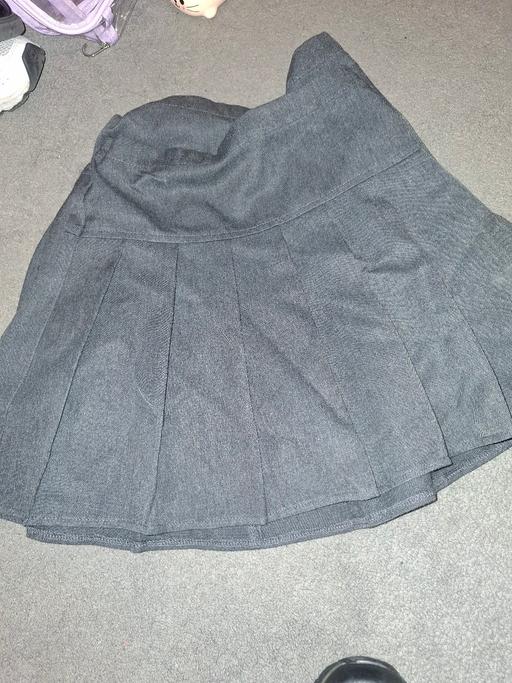 Buy & Sell Dodworth Barnsley - Photos for 2 girls school skirts age 8 years