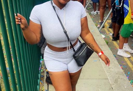 Buy & Sell White City West London - Photos for Grey woman crop top & Shorts set