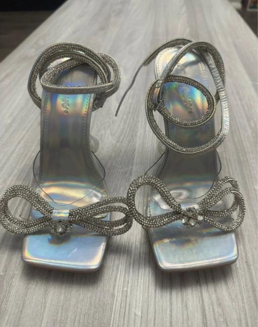 Buy & Sell Aylesbury Buckinghamshire - Photos for Silver rhinestone bow heels size uk 6 newlook