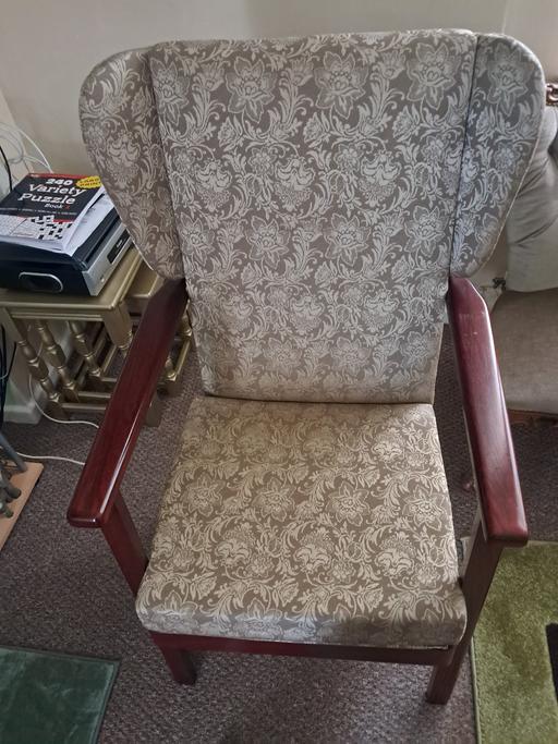Buy & Sell Astra Business Park Trafford - Photos for chair