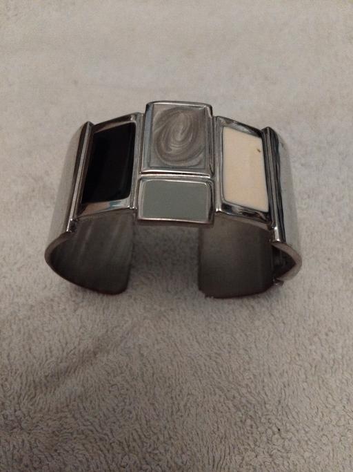 Buy & Sell Kemsley Swale - Photos for silver braclet