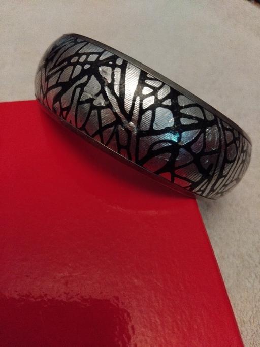 Buy & Sell Milton Regis Swale - Photos for silver crackle bracelet