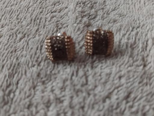 Buy & Sell Milton Regis Swale - Photos for gold earrings