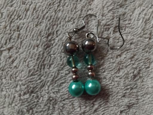 Buy & Sell Milton Regis Swale - Photos for green earrings