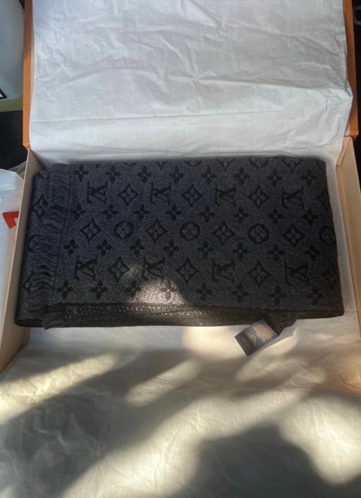 Buy & Sell East Ham East London - Photos for LV SCARF MONOGRAM (Charcoal Grey)
