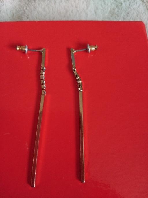 Buy & Sell Kemsley Swale - Photos for long gold earrings